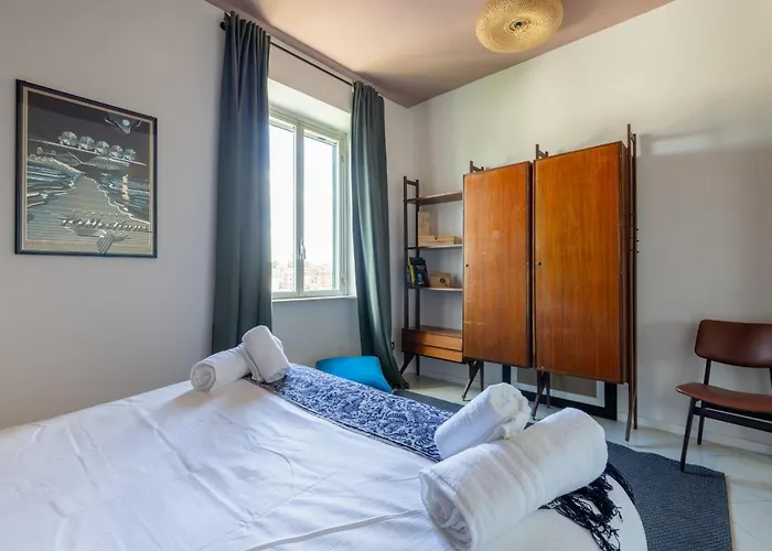 Appartement Spacious With Terrace 3 Bedroom, Metroa Battistini *